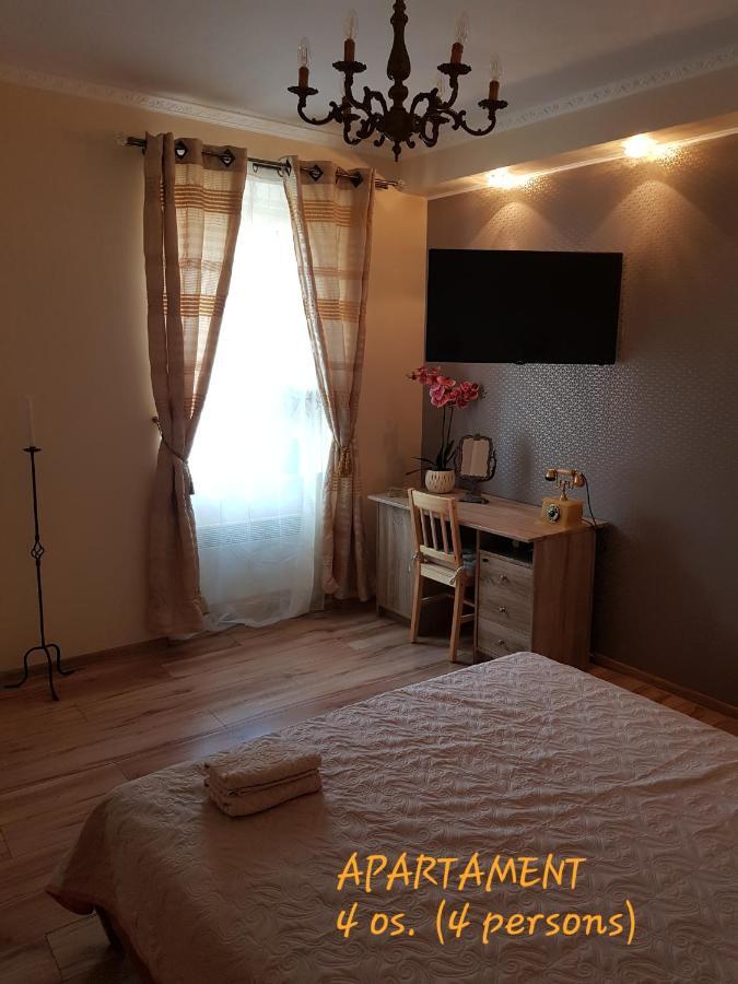 Amazing Deco Center Walbrzych Apartment ภายนอก รูปภาพ